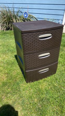 Sterilite drawer units.