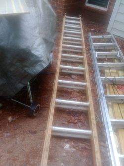 32 Foot Ladder