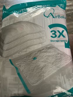 Vacuum storage bags