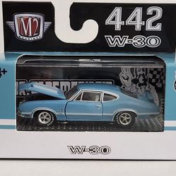 M2 Machines Oldsmobile 442 W-30