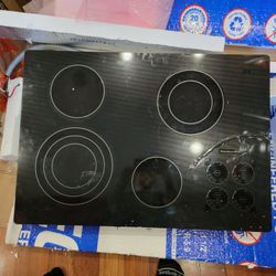 Free KotchenAid Electric Cook Top. Cracked But Working