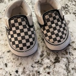 UNUSED Baby/infant Slip On Vans Classic Black And White Checkered 