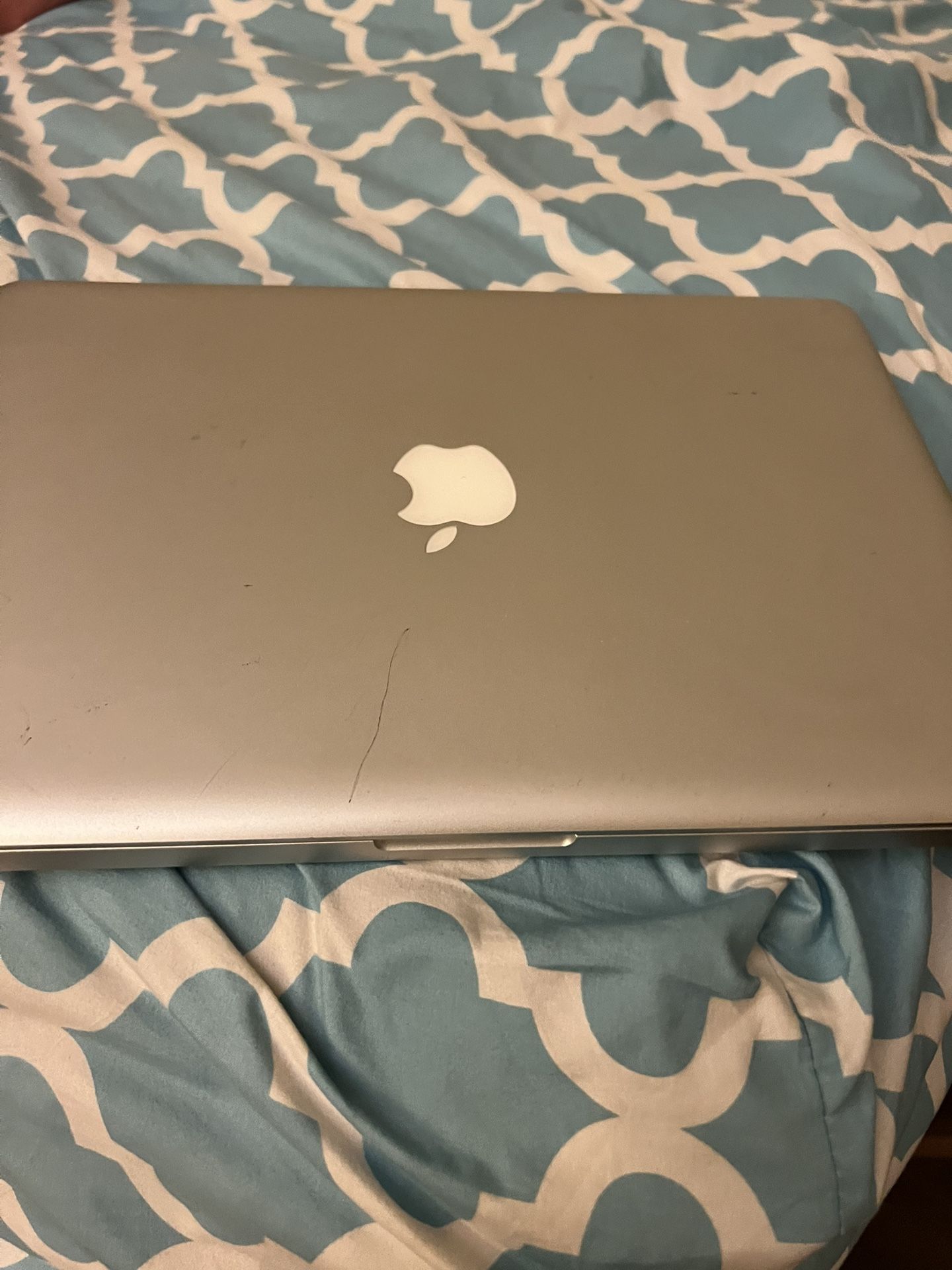 Apple Laptop