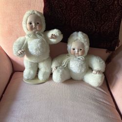 Vintage Collectible Stuffed Snow Baby Doll Play Music