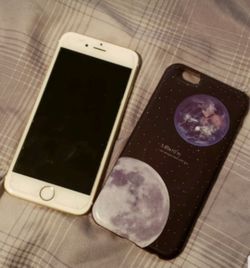 GOLD IPHONE 6S , GREAT CONDITION