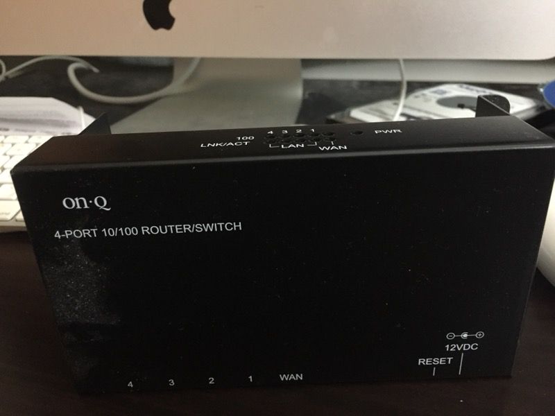 On Q - Router / switch 4 ports