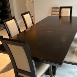 Dinning Table With 6 Chairs 