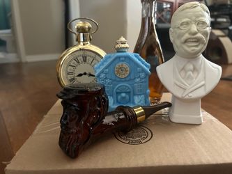 Vintage AVON Perfume bottles Collectibles