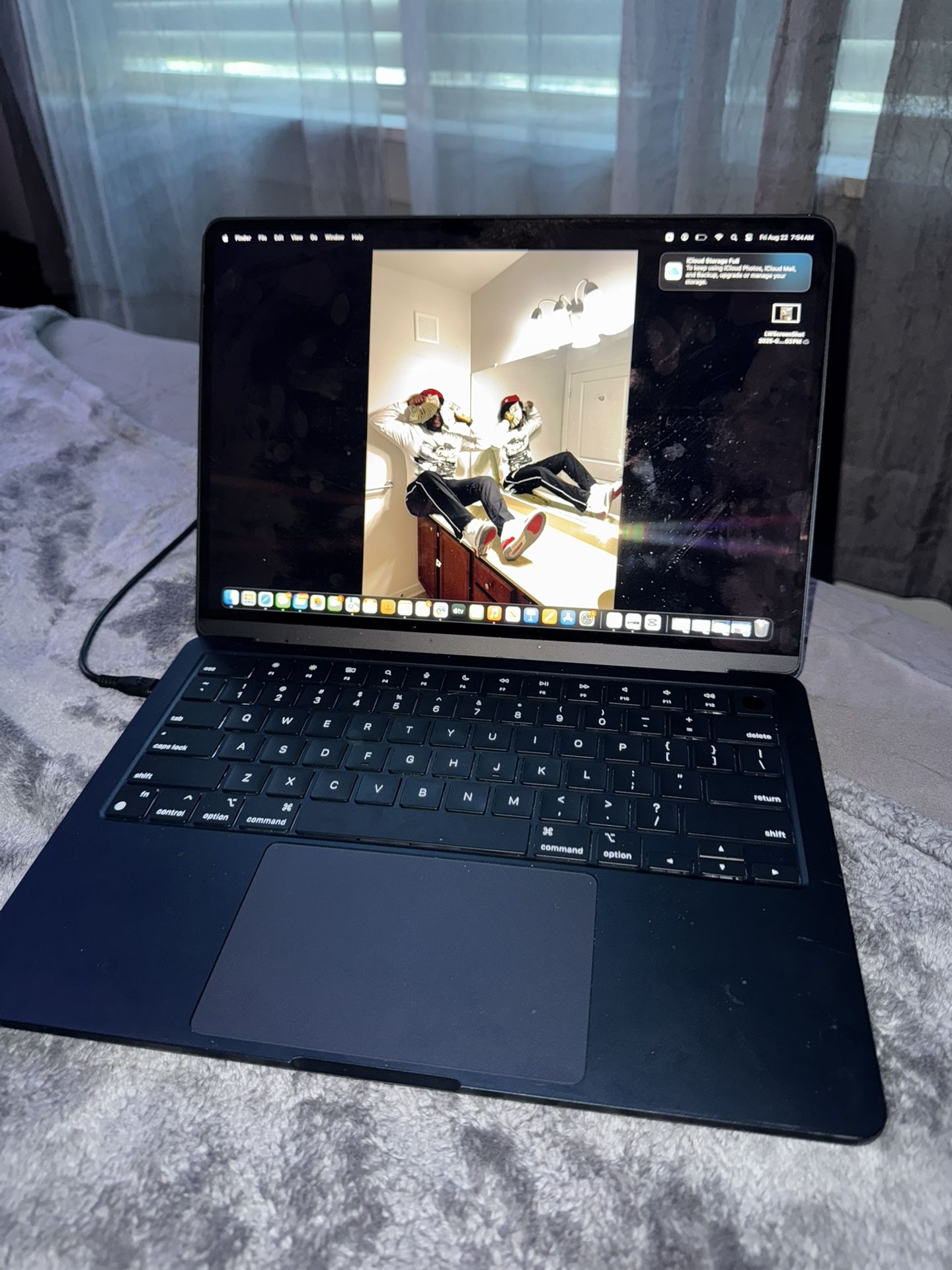 Mac Book