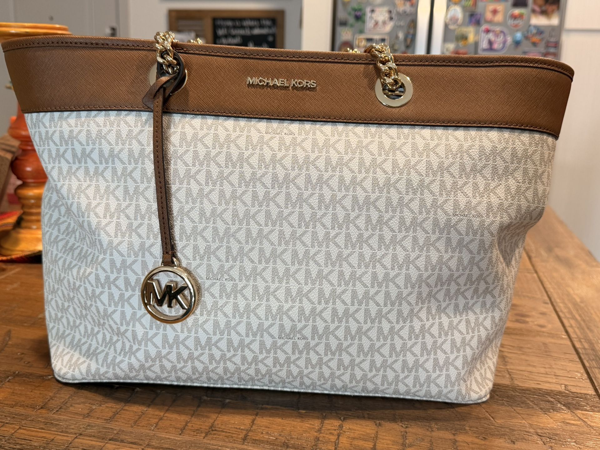 Michael Kors Shania large chain tote bag