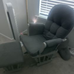 Rocking Chair / Grey Rocking Chair With Foot Ottoman 