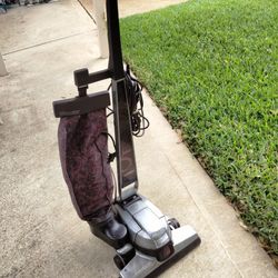 Vaccum, commercial