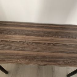 Simple Desk
