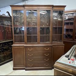 China Cabinet - Kittinger Chippendale Mahogany Breakfront China Cabinet – 72"W