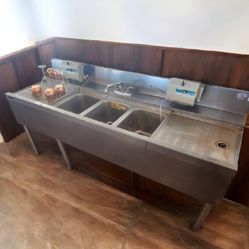Commercial Perlick 3 Compartment Bar Sink Underbar Sink Stainless Steel with Faucet