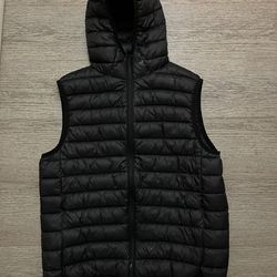 Women’s H&M Black Puffer Vest