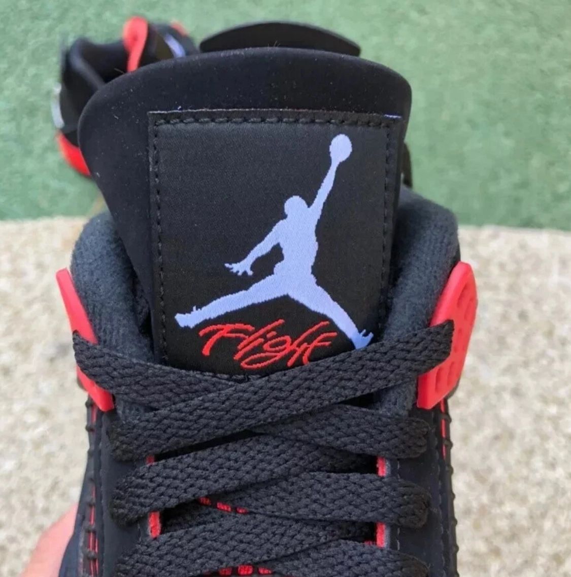 Jordan 4 Retro