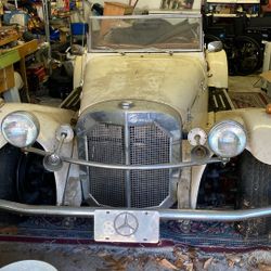 Antique replica of Hitler’s car