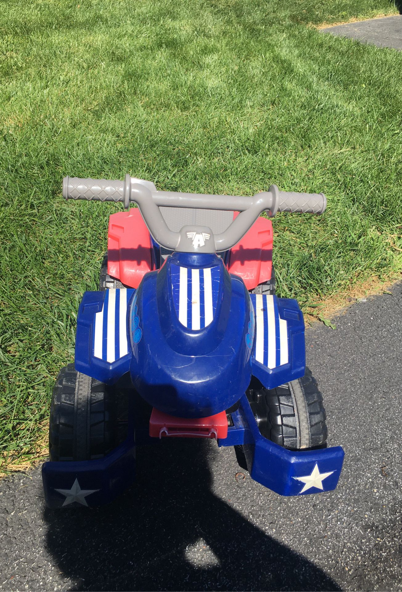 Captain America electric children car for ages 2-3