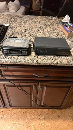 Car Stereo Vintage Alpine w/6 disc changer