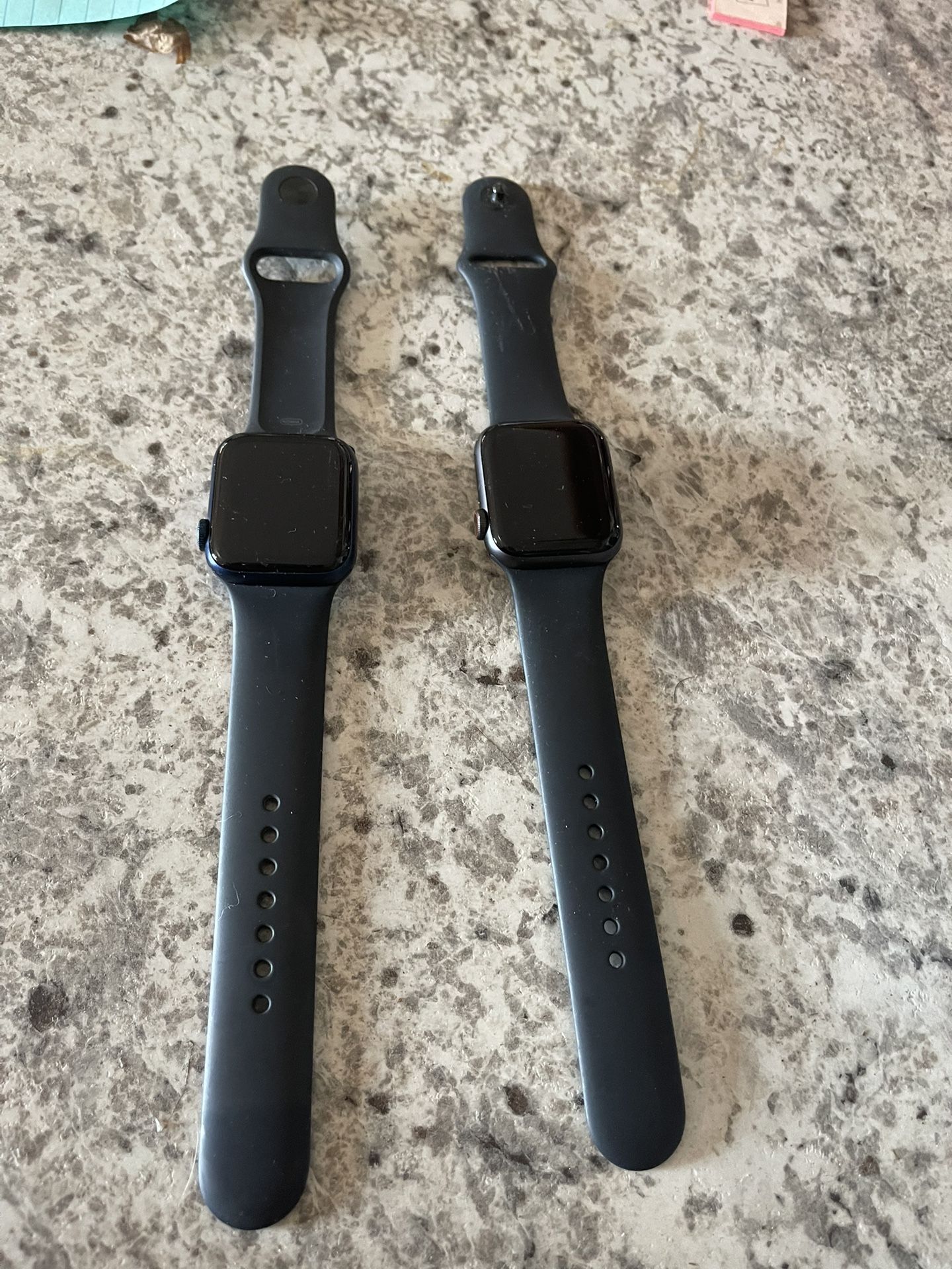 2 6 series Apple Watches 