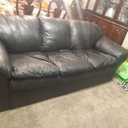 2 Piece Black Leather Sofa & Love Seat With Sofa Bed $999.