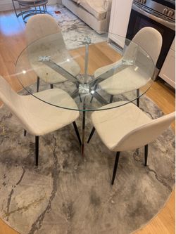 Dinning table and 4 chair