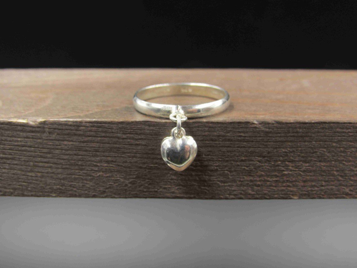 Size 8 Sterling Silver Double Heart Charm Band Ring