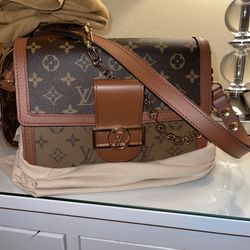 Louis Vuitton Dauphine MM