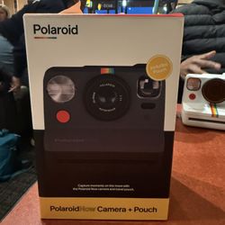 polaroid camera 