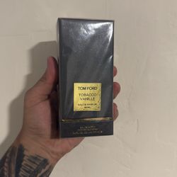 TOM FORD VANILLA PERFECT FRESH FRAGRANCE!