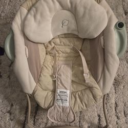 Baby bouncer fisher price