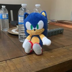 Sonic Plushie