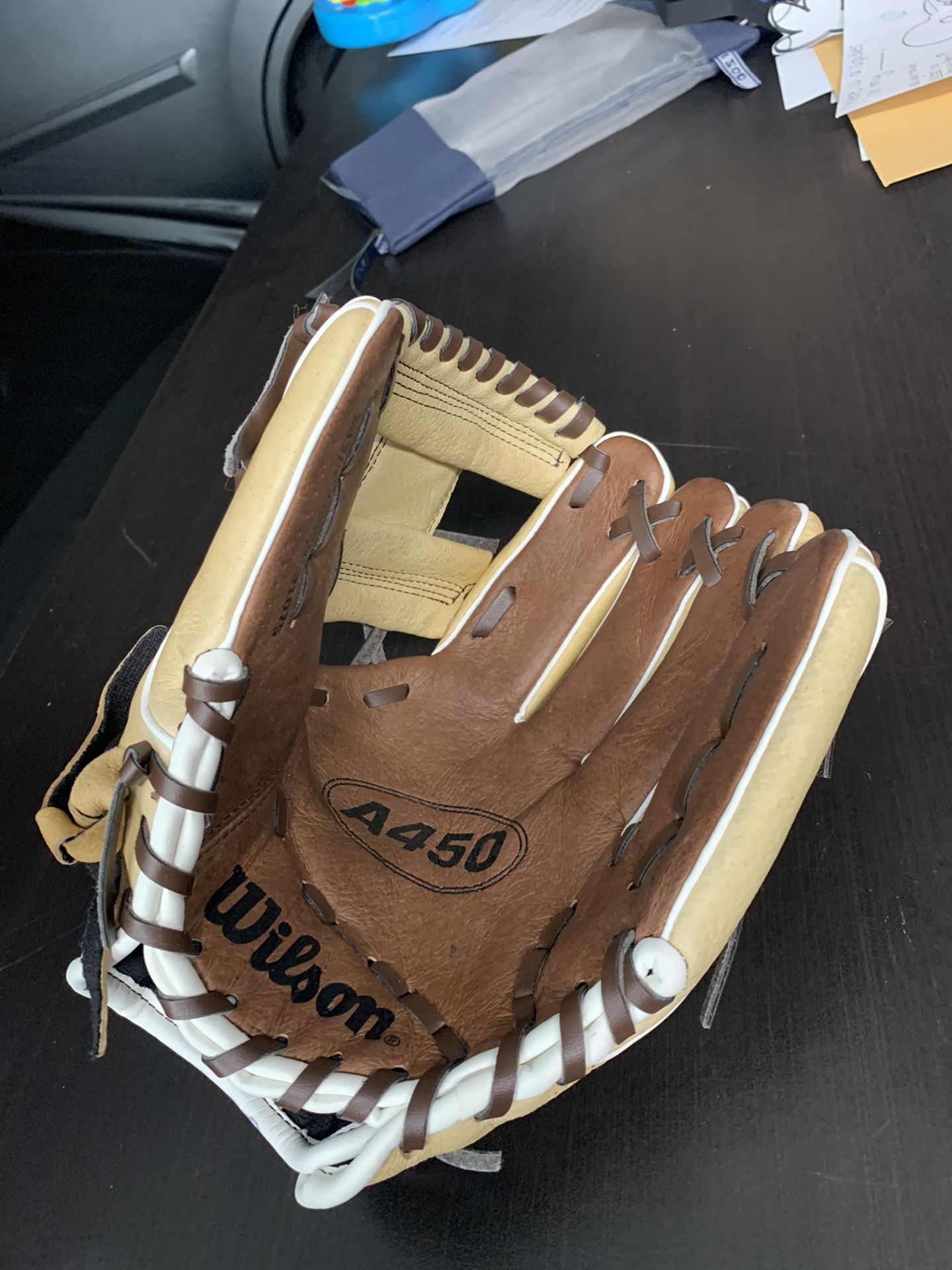Wilson A450 youth Baseball Glove