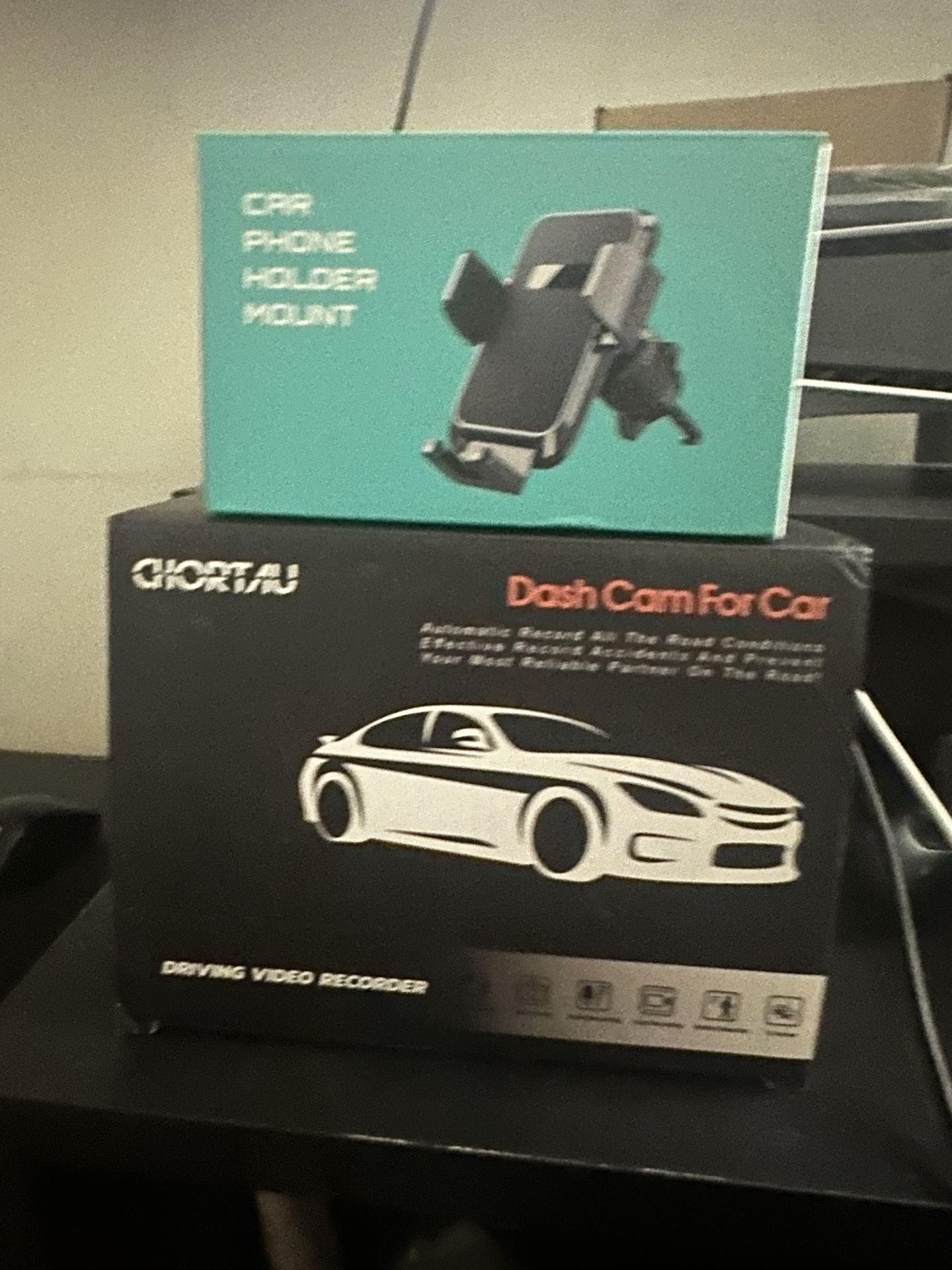 Dash Cam and Car Mount