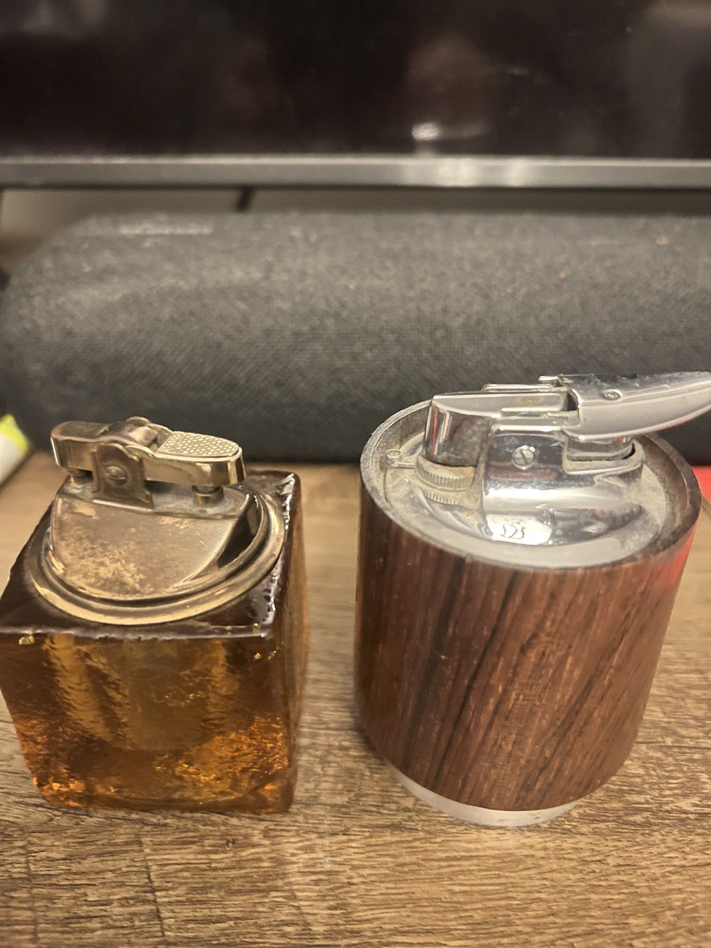 2 Antique Lighters