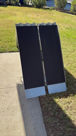 Portable wheelchair ramp foldable