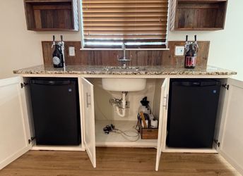 Custom Home Bar / Entertainment Counter – Granite Top, Dual Tap Kegerator Setup