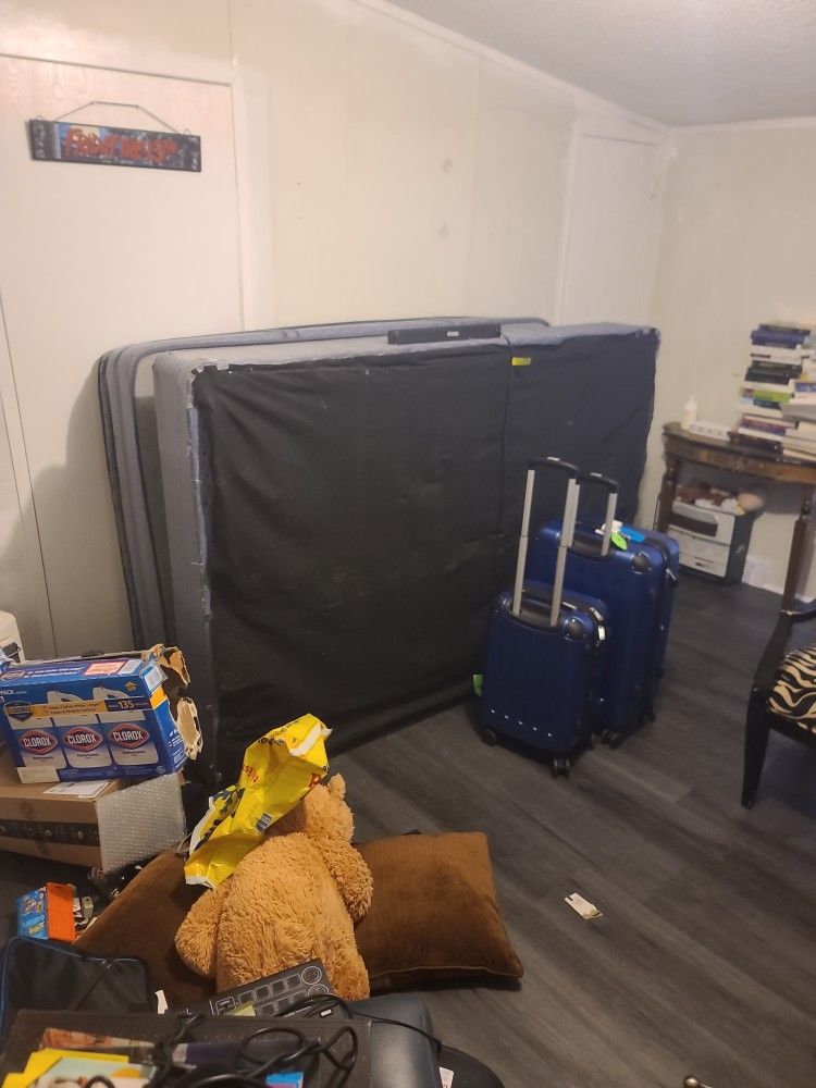 Full Size. $90 Must Go Asap.