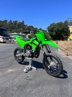 2022 kx85