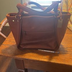 Simply Noelle Leather Purse