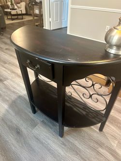 Table Black Vintage