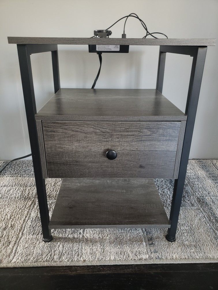 Night Stand/End Table w/outlets& USB Chargers