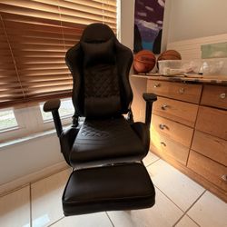 Blue Whale Gaming Chair- HD Rated Like New