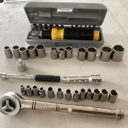 Napa Sockets With Craftsman 3/8” Drive Ratchet 