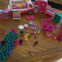 Shopkins Ice cream Shop  With Other Accessories 
