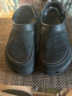 crocs