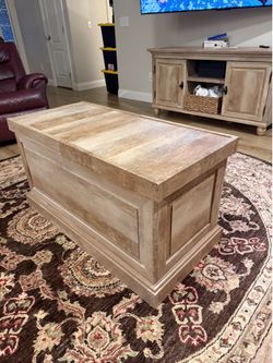 Coffee table with storage