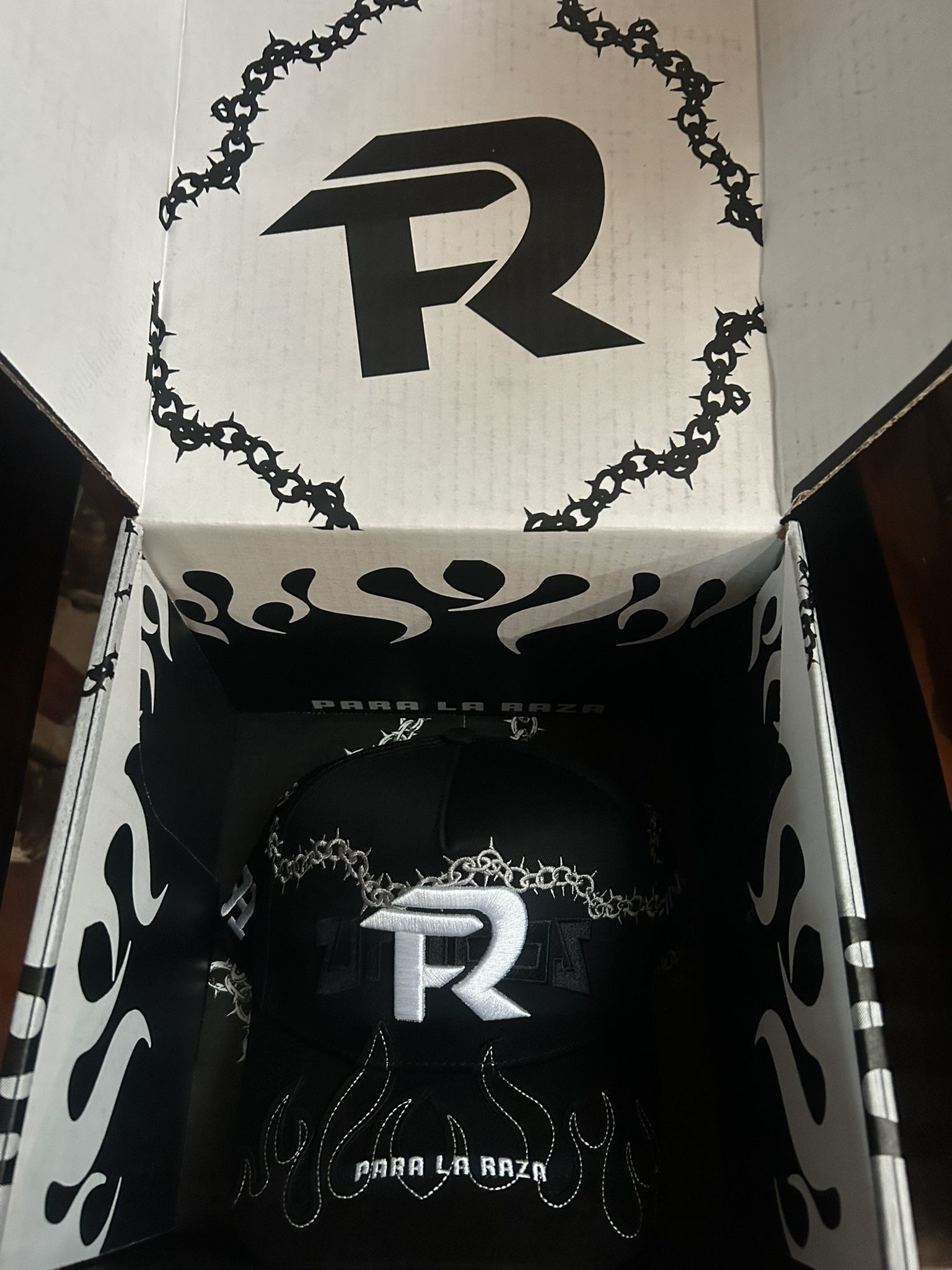 Fuerzas Unidas / Thirtyone /Gallo Fino/ El Barba Hats