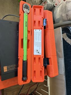 OEMTOOLS 1/2in Drive 10-150 ft/lbs Torque Wrench